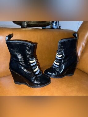 Korean handcrafted wedge ankle boots women’s size 4.5